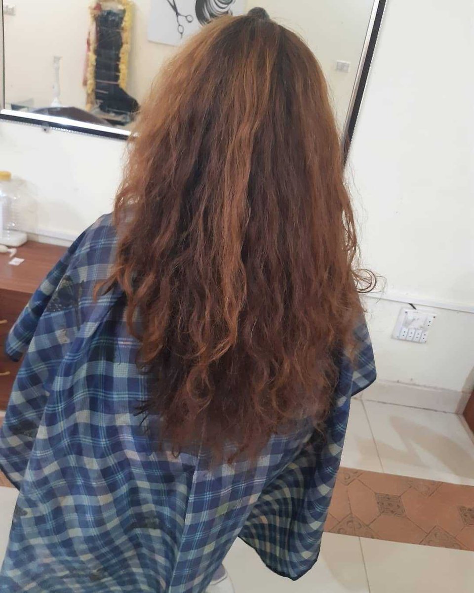 Glamours Beauty Station offering to Hair streaking treatment for your Damage, Curly, and frizzy hairs. We use very extreme quality of products that’s really provide good result and looks shiny, silky, and soft.

WhatsApp/Call: 0348-6700192
Our website: glamoursbs.com