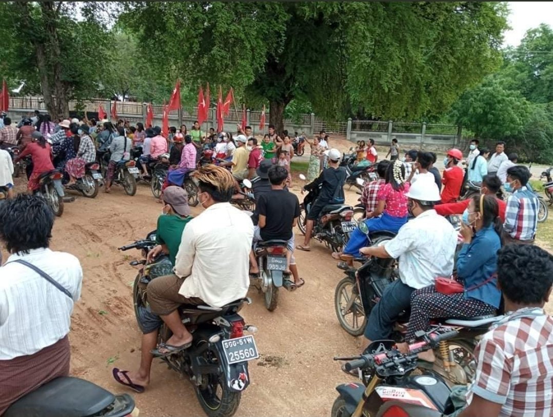 Residenta in #Myaing Township, Magway Division marched with motorbikes and protested against the dictator  to defy the military rules. 

#StopTorture
#July7Coup
#WhatsHappeningInMyanmar