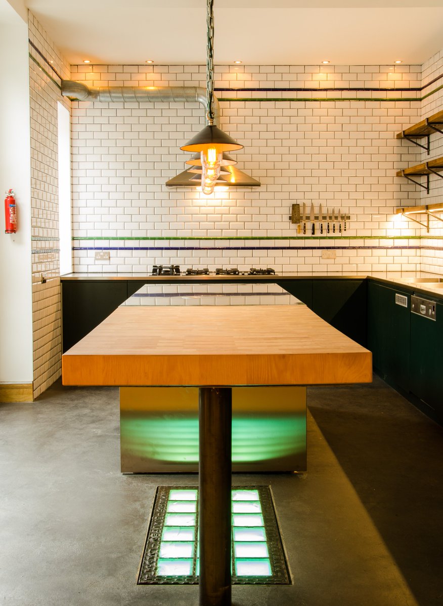 #tbt to this Butcher's Kitchen we designed in Kennington Lane.

#kitchen #kitchendesign #kitchenrenovation #interiordesign #interiordesigner #interiors #commercialproject #Project #design