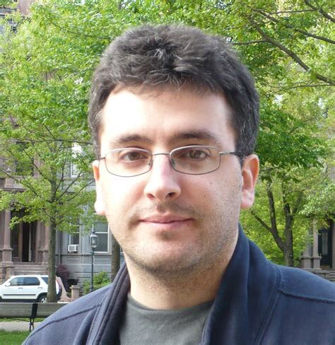 lucindahawksley's tweet photo. The @GoldsterClub #BookChat is now called Inside Story &amp; I’ve got some great guests joining me including translator #DanielHahn (shown here), @sueteddern, @molbobolly, @mavischeekbooks &amp; @shrabanibasu_ Find out more at https://t.co/4ClhBb4oeo https://t.co/gZbPEkJIk5