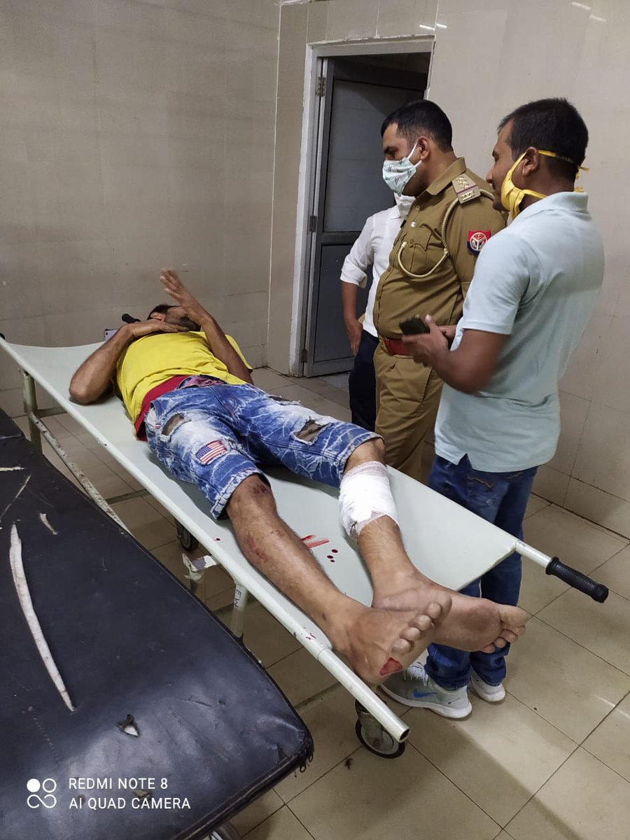 Kushinagar Police (@kushinagarpol) on Twitter photo #kushinagarpol स्वाट व थाना कसया की संयुक्त टीम द्वारा गौ-तस्करी में संलिप्त 25000 रुपये का ईनामी बदमाश मुठभेड़ में किया गया गिरफ्तार #UPPolice <a href="/AdgGkr/">ADG ZONE Gorakhpur</a> <a href="/diggorakhpur/">DIG Range Gorakhpur</a> <a href="/AmarUjalaNews/">Amar Ujala</a> <a href="/dgpup/">DGP UP</a> <a href="/Uppolice/">UP POLICE</a> <a href="/Sachindra_IPS/">Sachindra Patel</a> #kushinagarpol स्वाट व थाना कसया की संयुक्त टीम द्वारा गौ-तस्करी में संलिप्त 25000 रुपये का ईनामी बदमाश मुठभेड़ में किया गया गिरफ्तार #UPPolice <a href="/AdgGkr/">ADG ZONE Gorakhpur</a> <a href="/diggorakhpur/">DIG Range Gorakhpur</a> <a href="/AmarUjalaNews/">Amar Ujala</a> <a href="/dgpup/">DGP UP</a> <a href="/Uppolice/">UP POLICE</a> <a href="/Sachindra_IPS/">Sachindra Patel</a>