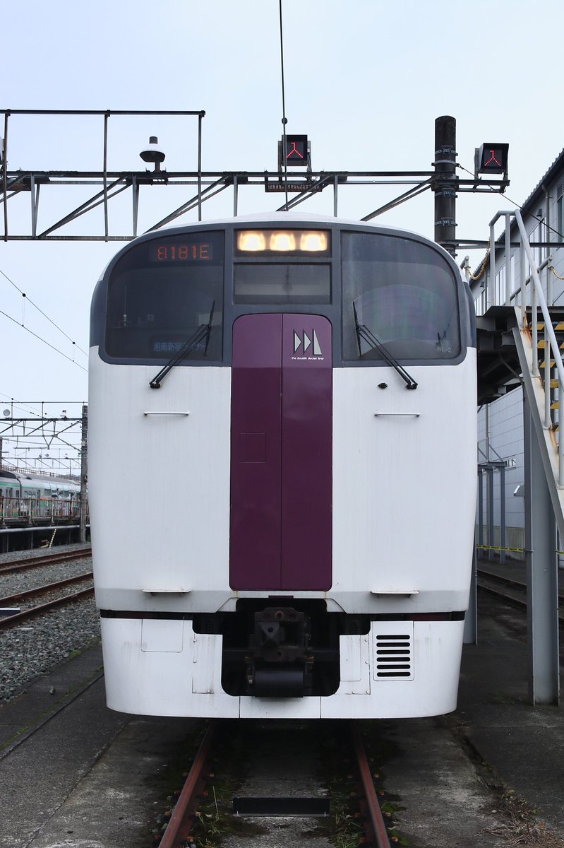 215系8181E（バイバイ）