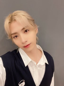 E5rrJvYVgAAHC-I?format=jpg&name=360x360