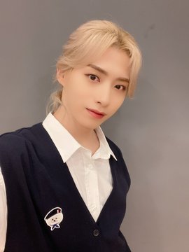 E5rrRKAUcAM455l?format=jpg&name=360x360