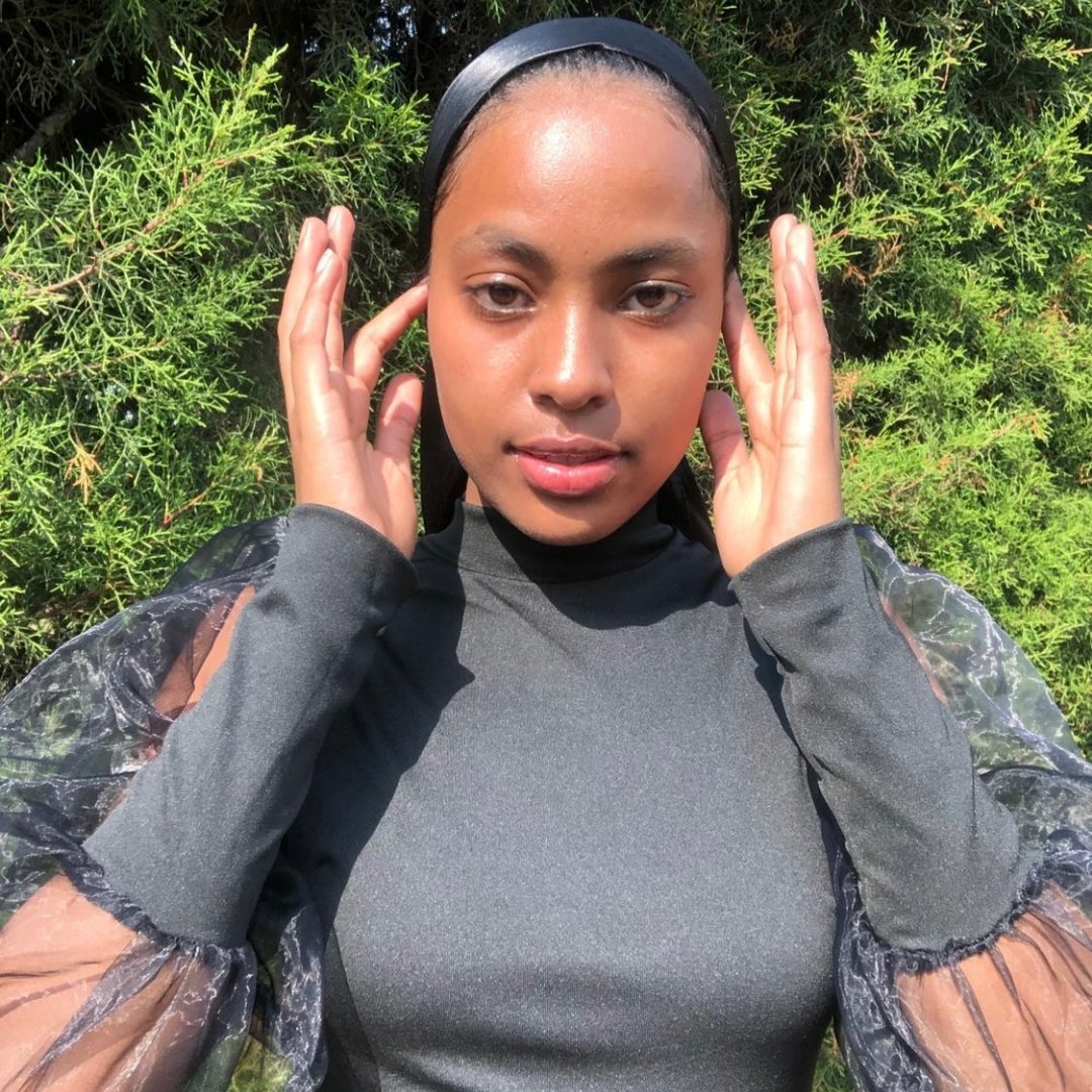 YnarahD's tweet photo. #NewProfilePic https://t.co/b53n5xUfpu