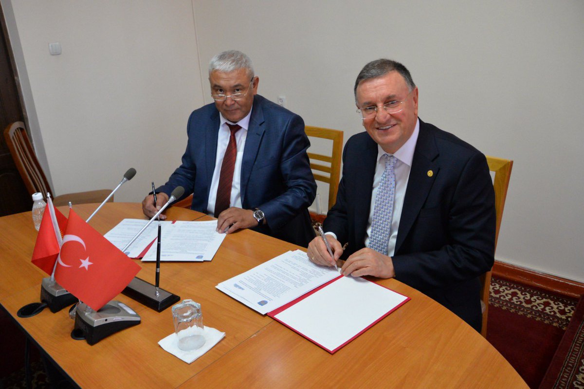Lütfü Savaş