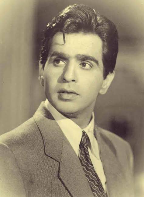 ParvezHassani5's tweet photo. End of an era .. Rip #LegendDilipKumar https://t.co/5H49ggT8a5