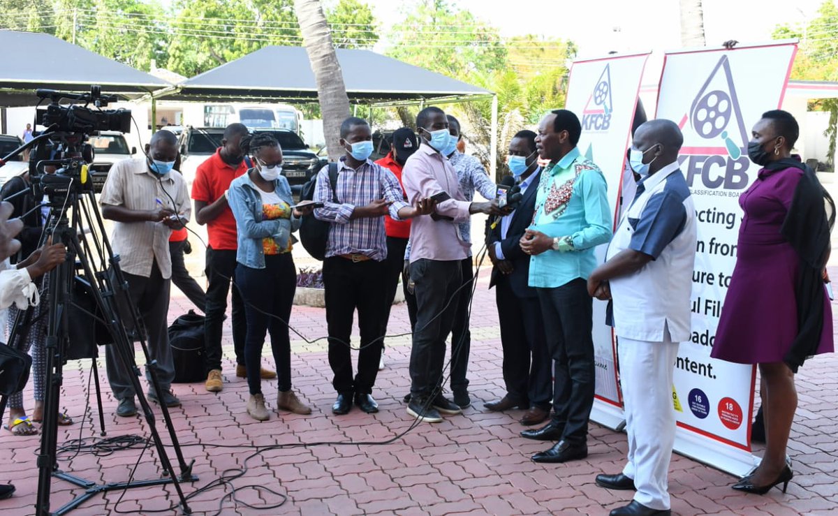 KBCChannel1's tweet photo. Apart from producing music by the youth, @StudioMashinani Project is meant to train the youth in audio, video and film production.  @InfoKfcb @KBCChannel1 @EzekielMutua @naimbilal  @MoICTKenya #ThisIsKBC https://t.co/zjEtfZnAWH