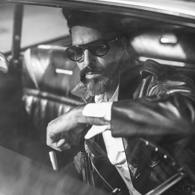 Marcello by Vinylize 
This streamlined unit is a verbatim interpretation of the frame worn by Marcello Maestroianni in Fellini's 1960 masterpiece, La Dolce Vita. 

#wearthemusic #Vinylize #vinylizeeyewear #ladolcevita #fellini