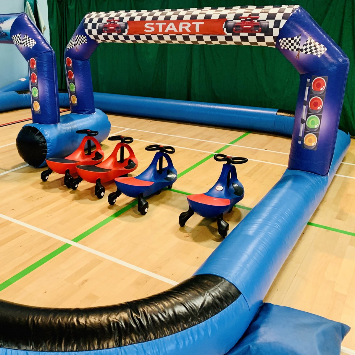 GedlingCastleHire tweet media