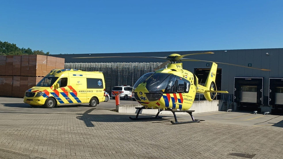 Traumahelikopter opgeroepen na bedrijfsongeval in #Venlo