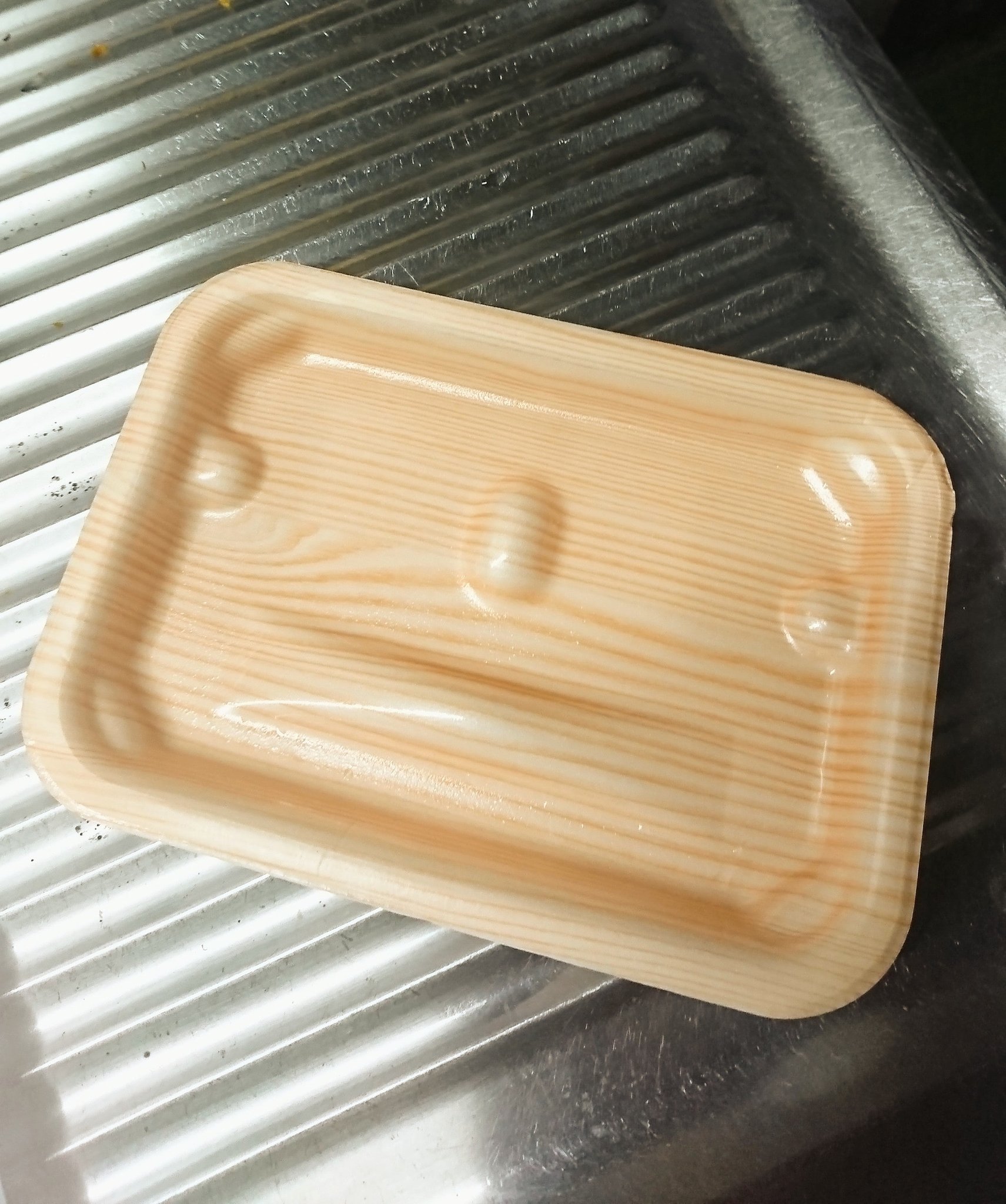 くじゅりーな Di Twitter さつま揚げのトレーが顔みたいだった W 食品トレー 顔に見えるもの T Co 1admevklu4 Twitter くじゅりーな Di Twitter さつま揚げのトレーが顔みたいだった W 食品トレー 顔に見えるもの T Co 1admevklu4 Twitter