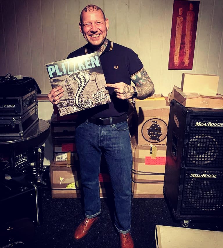 Plizzken tweet media