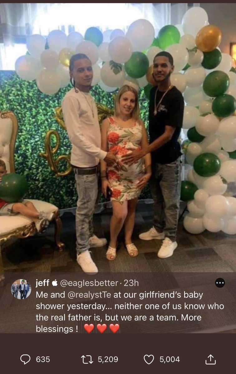 Craig19802's tweet photo. This is crazy 😂 but to each his own. I hope the baby grows up with lots of love. https://t.co/Qe6sFgnOwv