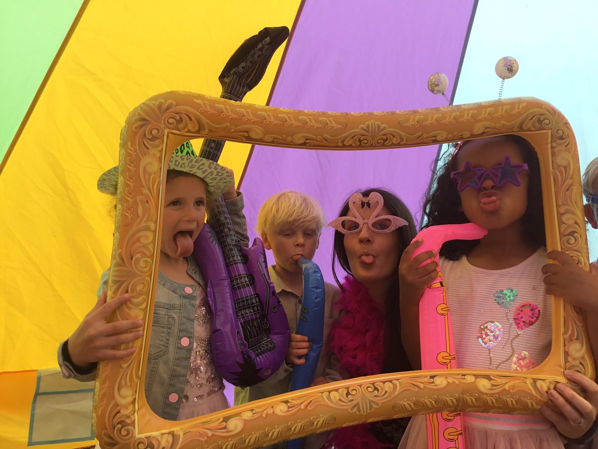 stpeters2_8's tweet photo. And a photo booth #reception #summerball https://t.co/WfS1mSlYd5