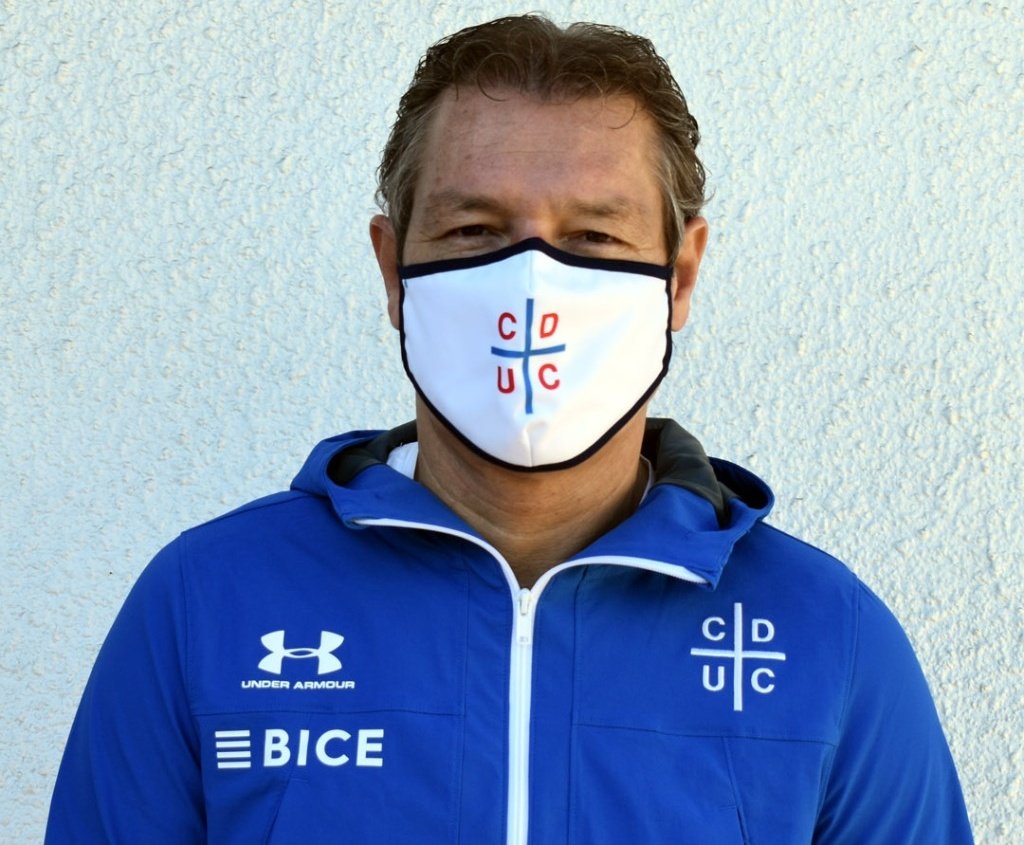 Cruzados's tweet photo. En un día como hoy en el 2010, José María Buljubasich asumió como Gerente Deportivo de Cruzados ⚪🔵⁣
⁣
En este período, #LosCruzados hemos conquistado 6 títulos nacionales, 1 Copa Chile y 3 Supercopas 🏆⁣

¡Buena, Tati! 👏⁣

#EfemérideCruzada https://t.co/uhcEP5WmyH