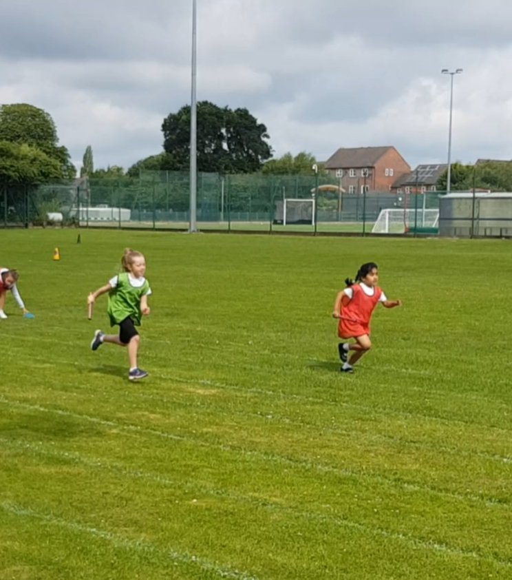 SnakesClass's tweet image. Year 1 had a brilliant sports day this morning, full of running, jumping, throwing and 'egg &amp;amp; spooning'. Parents were sadly missed but there's lots more photos to follow. We hope the children enjoy telling you all about it! 🏆😀🏃‍♂️🏃‍♀️