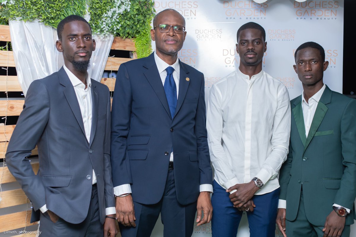 MasterDesiign's tweet image. Master Design X Duchesse Garden 😍
Un plaisir pour nous d&apos;avoir été choisie par la PDG de duchesse pour habiller ses collaborateurs🙌🏾