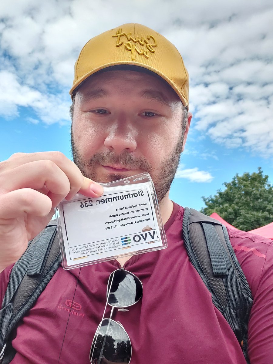 WojciechProma's tweet photo. Zaczynamy #adventurewalk @dresden @davitec_dresden 💪🍻 https://t.co/hcNJFIouR2