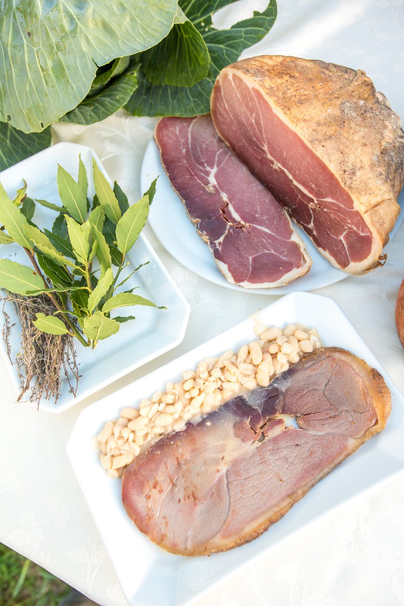 Le Mouton vendéen, le <a href="/DepVendee/">Département Vendée</a> et leurs partenaires s'unissent pour une tournée d'été 100 % #Vendée.➡ bit.ly/3yrvW4Q

📅19-25 juillet à <a href="/VilleDesSables/">Ville des Sables d'Olonne</a> et 3-7 août à Saint-Gilles-Croix-de-Vie 
🐄Rencontres, produits de Vendée et animations

©Mouton vendéen,S. Bourcier