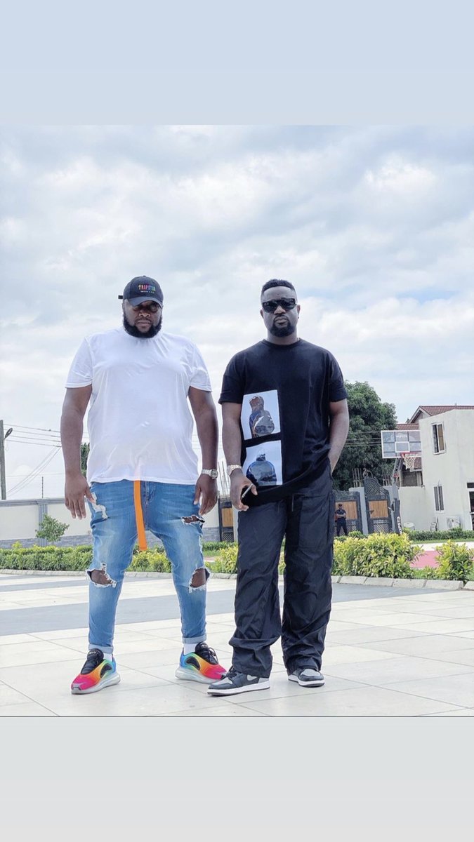 sarkcessgang's tweet photo. Angelo me ni nu na 3โstarti wo street. Life tse s3 cush, Black na 3โpassi me peace.
God's blessings @angeltownbaby enjoy your day sir. #AngeloDay https://t.co/IQPMlw7g4q