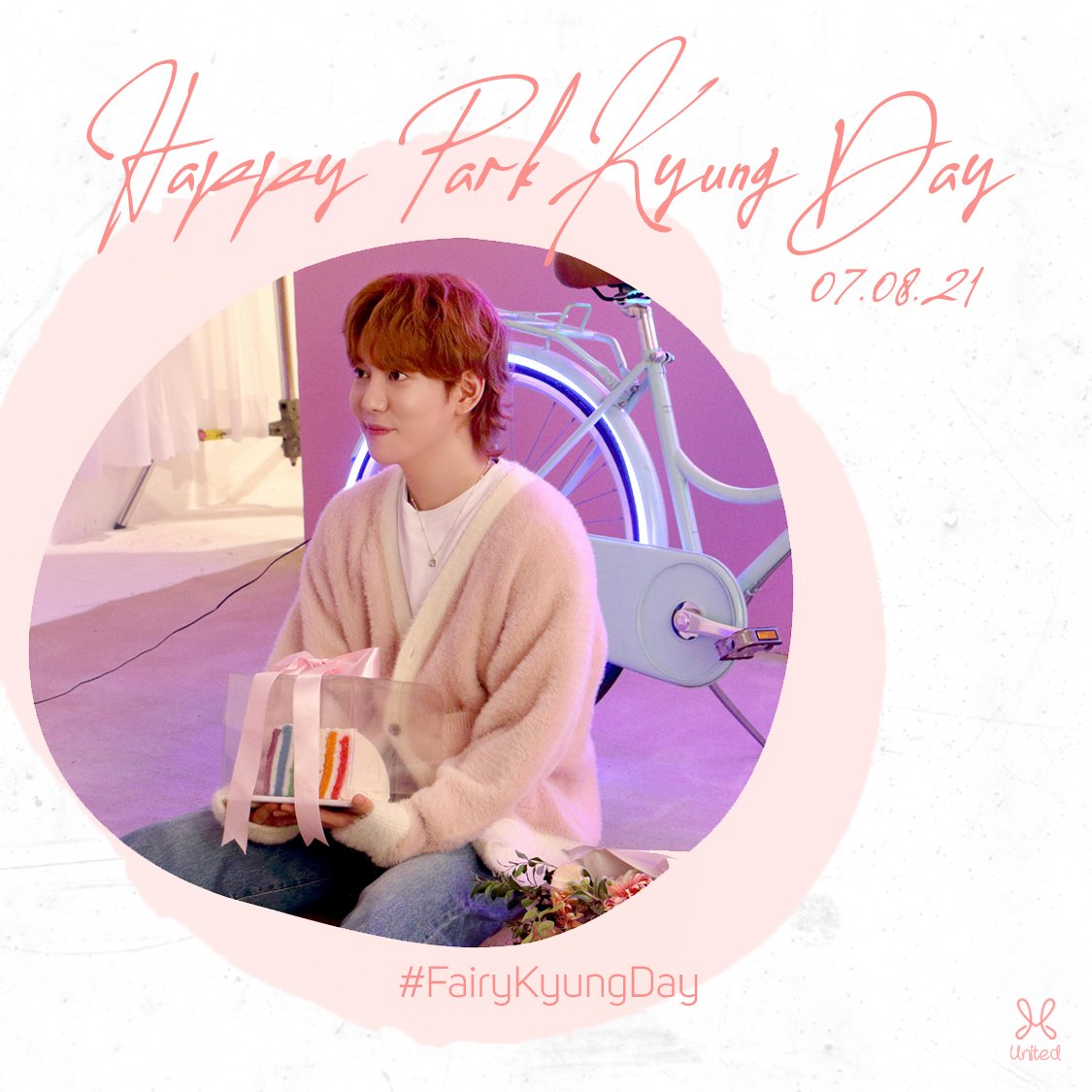 BlockB_united's tweet photo. [🎂] Happy Bithday, Block B Genius Park Kyung. 🐝
⠀
박경의 생일을 축하합니다🎊
⠀
#FairyKyungDay https://t.co/OyzLnm3OBH