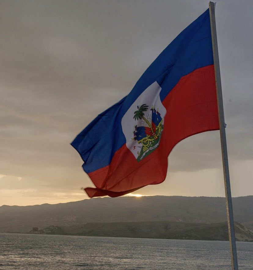 Pray for Haiti 🇭🇹 #Haiti #MissionofHope ❤️ wsj.com/articles/haiti…