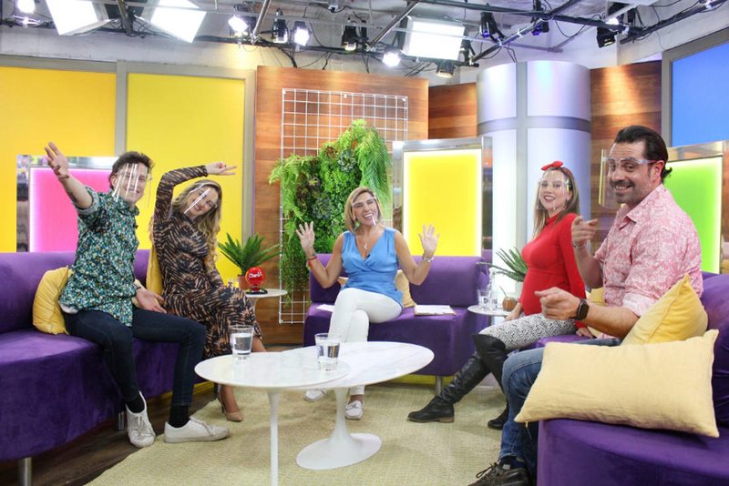 Comentario de TV de Larry Moe: Vivi Kreutzberger terminó su autoexilio televisivo.
"Más Vivi que nunca" marca el relajado retorno a la pantalla chica de la hija de Don Francisco, dice nuestro columnista.
bit.ly/3hEjmZo