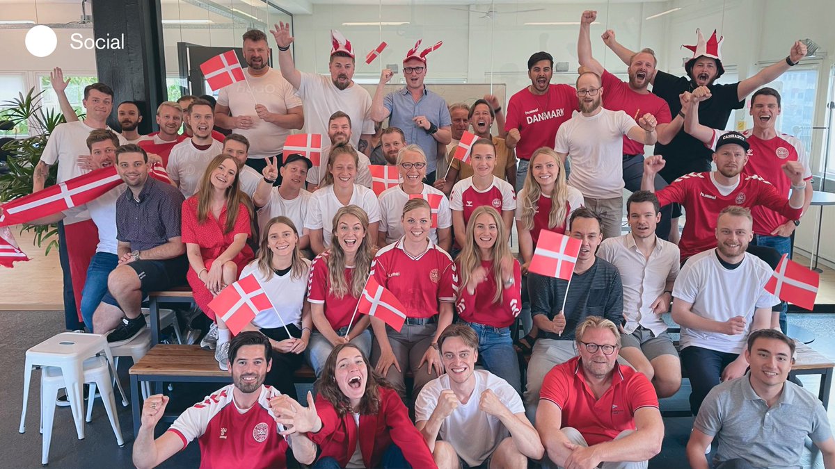 GO DANMARK! 
Kæmpe support fra hele Dwarf-holdet! I HAR DEN DRENGE 🇩🇰🇩🇰🇩🇰 #dwarfdk #em2021 #herrelandsholdet