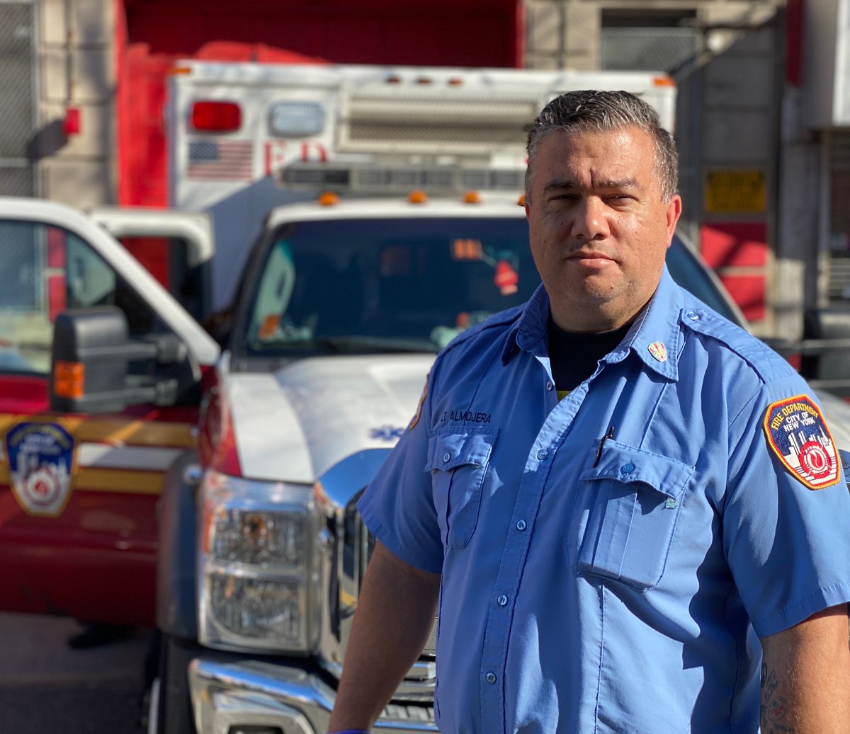 CUNY's tweet photo. In honor of NYC's #HometownHeroes parade, we are leading the cheer 📣 for CUNY's essential workers who brought the University through the worst of the pandemic. With enormous gratitude and utmost respect, thank you for taking care of us 💙 #CUNYStrong #CUNYFamily https://t.co/voFUypArYZ
