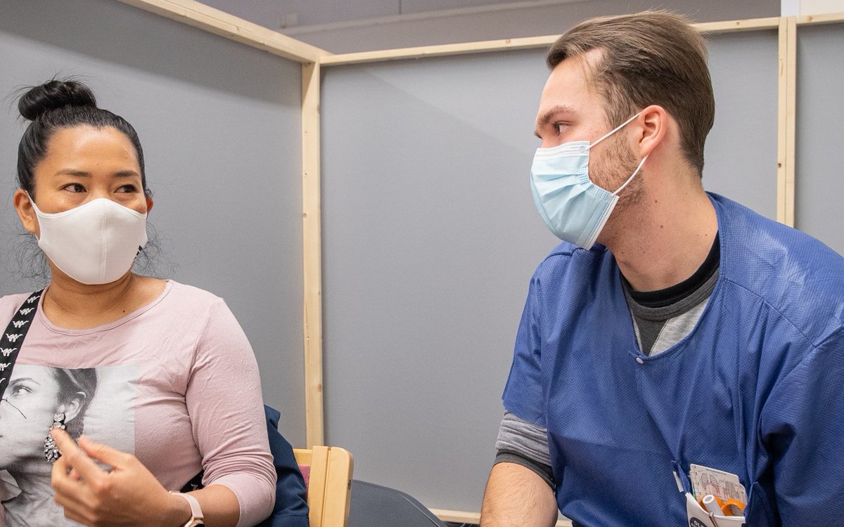 Onko koronarokotus vielä ottamatta? Nyt kannattaa varata aika: vapaita aikoja on Etelä-Karjalan rokotuspisteissä ensi viikolle. Viikonloppuna voi käydä IsoKristiinan rokotuspisteessä ottamassa rokotteen. Varaa aika p. 05 352 2355 tai Eksoten asiointipalvelun kautta #koronarokote