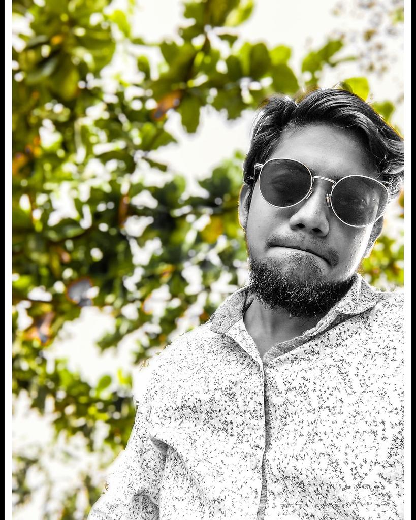 Lets_pok_pok's tweet photo. Picture 😎
#Ootd #mensfashion #ootn #potd #twitterdaily #instagram #blogger #europe #sweden #likeforlike #likeforcomment #dhaka #bangladeshi #dhakagram #followforfollow #followforfollowback #trending #fashionblog #travelblogger #likeforlikes #dhakafashion #deshi #fashionista https://t.co/944drwcbkd