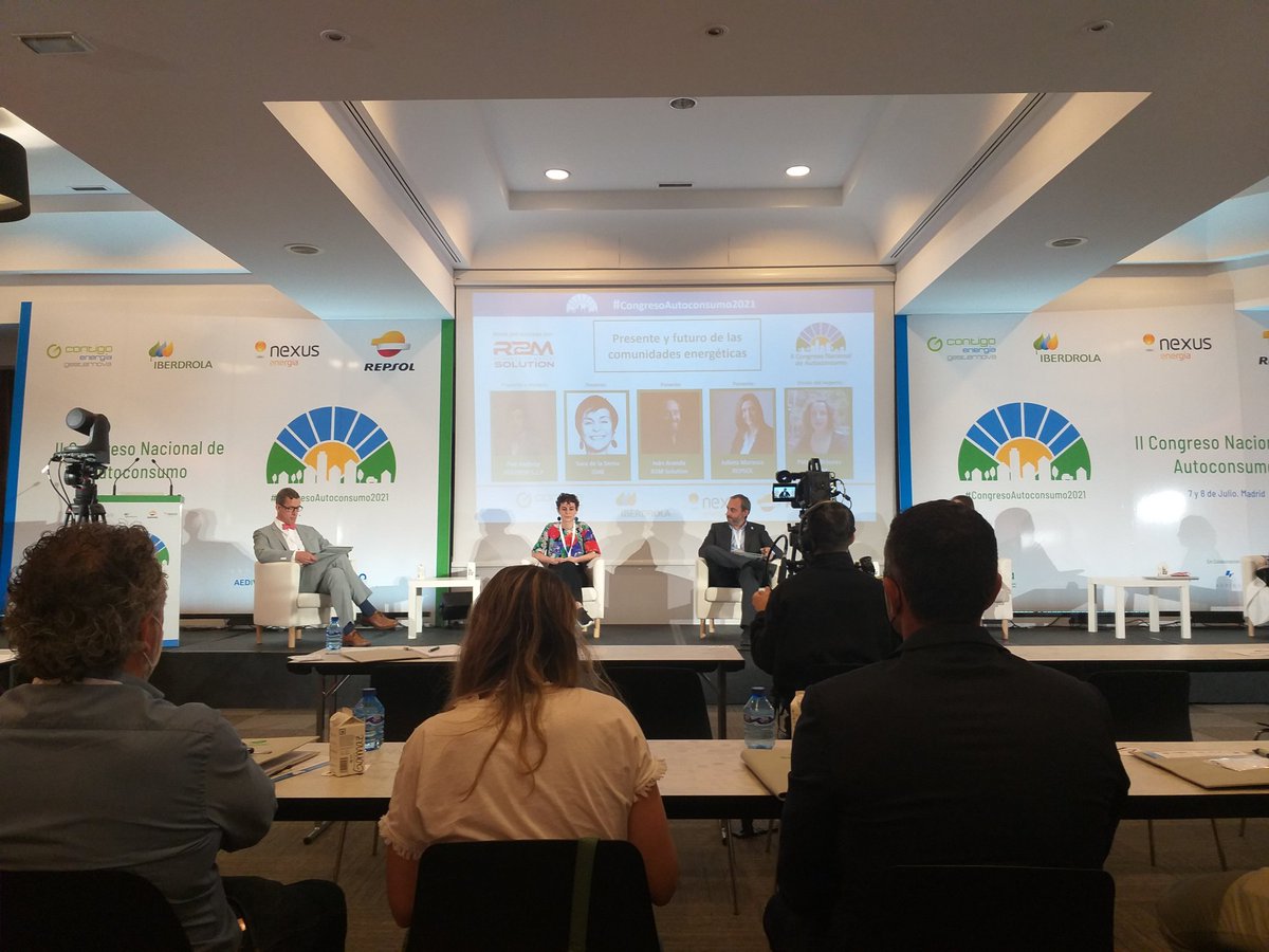 Carol_Coll's tweet photo. Comença la sessió en #ComunitatsEnergètiques al #CongresoAutoconsumo2021 https://t.co/U54F3WfuAC