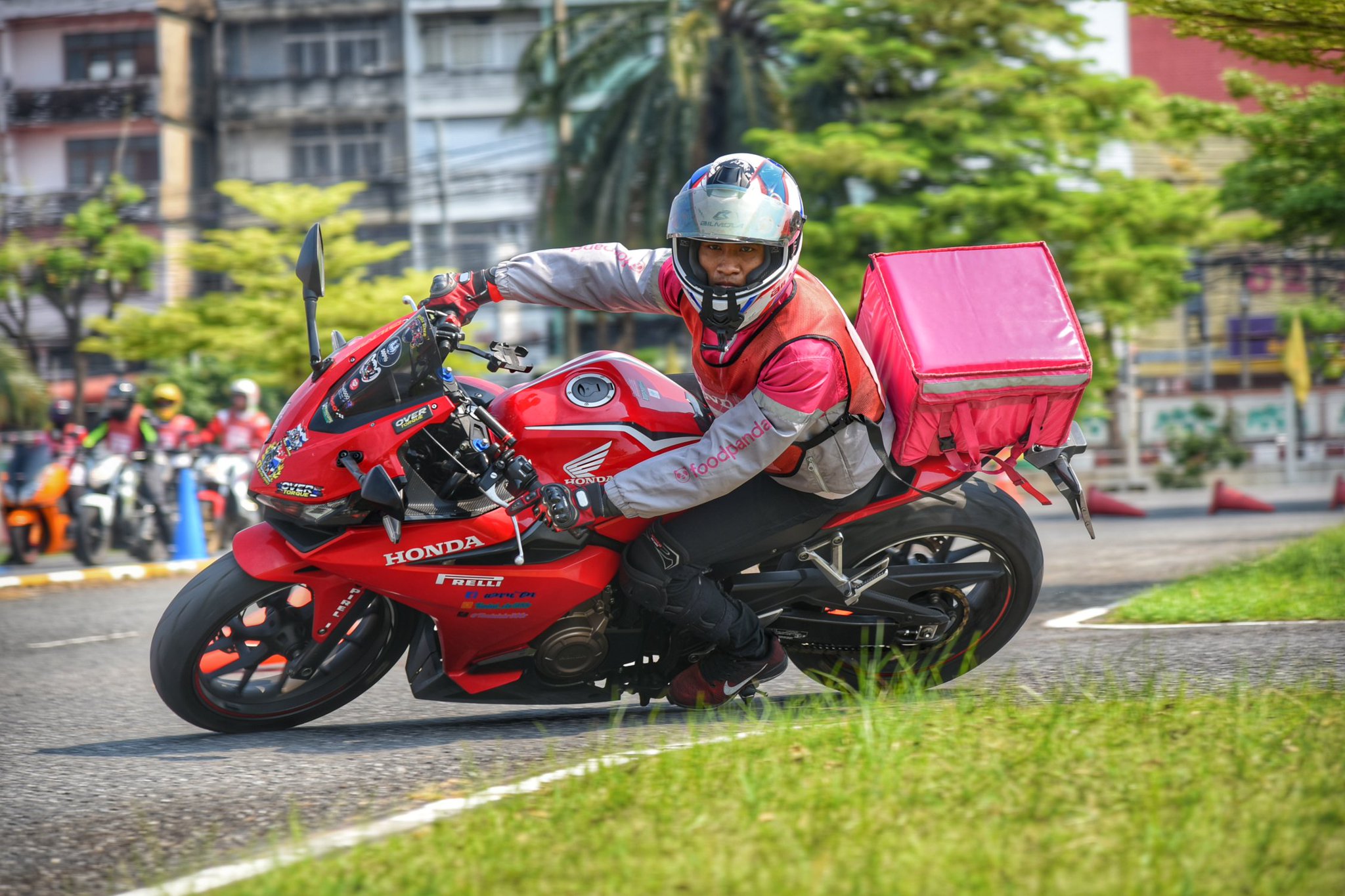 Honda Safety Riding Center Bangkok on Twitter "เก่าเล่าใหม่ เพียงแค่กดสั่ง... พี่ยุหน้าบ้าน