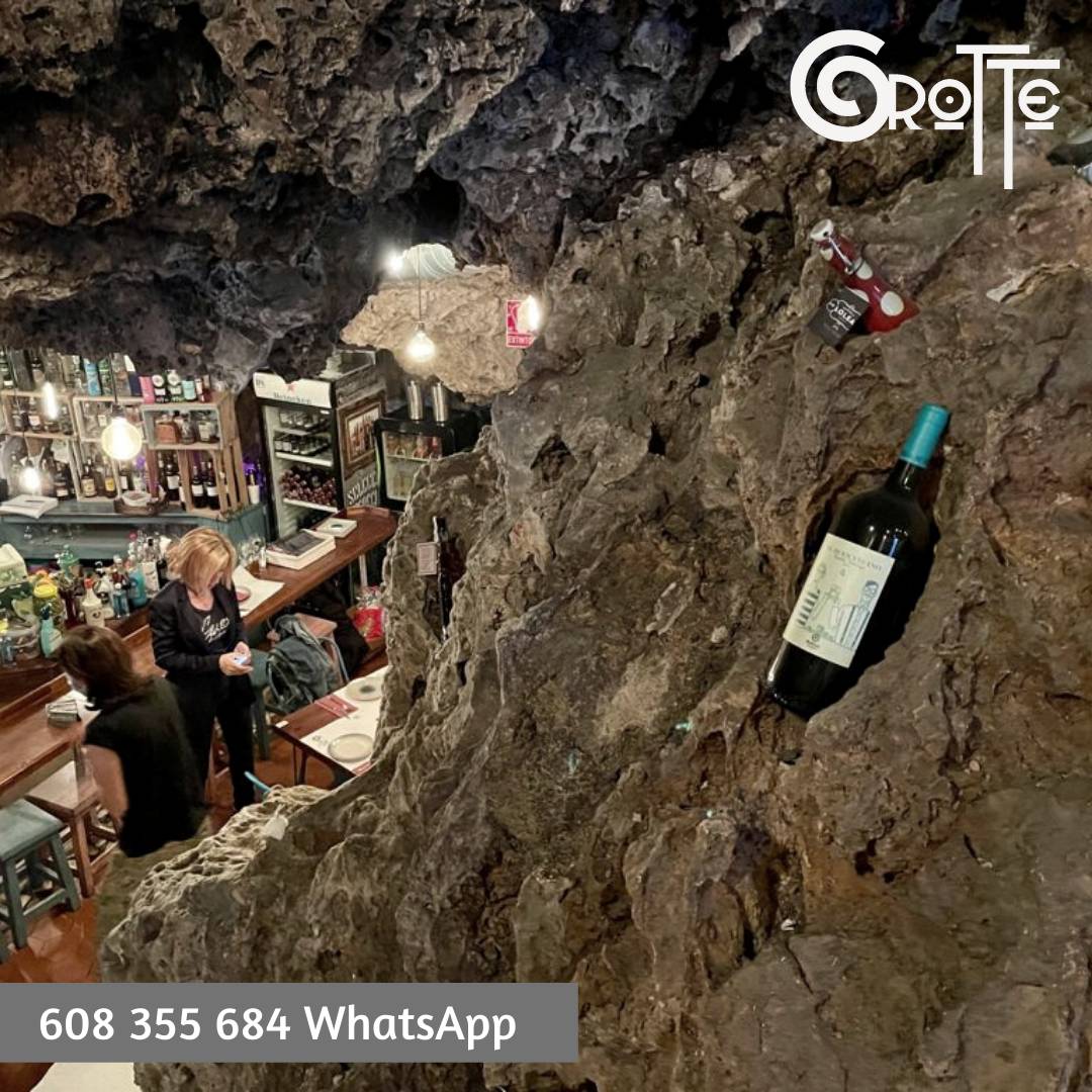 GrottedelHuecar's tweet photo. Seguro que encuentras tu rincón perfecto dentro de nuestra cueva...
También tenemos 3 terrazas con vistas al Casco Antiguo de #Cuenca. https://t.co/ENdViyyE4J