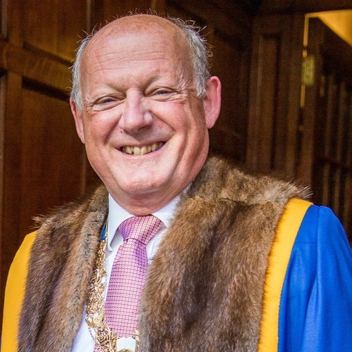 Please join us in congratulating our new Master, Robert Flather! Robert takes over from the Right Revd Dr Stephen Platten. Read more here -&gt; stationers.org/news/latest-ne…