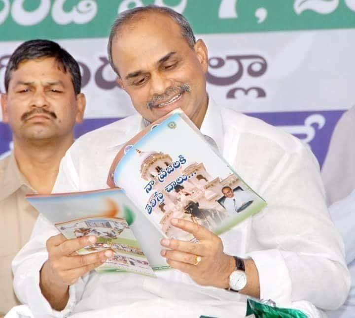 The credit for saving so many lakhs of lives goes to the health Sree brought by YS rajashekarreddy garu. #YSRJayanthi