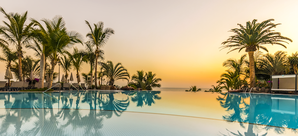 Infinite sunsets.
#CostaAdeje #Sunset #Hotel #Travel #Vacation #Relax #DreamCostaAdeje #Tenerife #AwakenEmotions #VisitTenerife #CanaryIslands #LatitudeOfLife