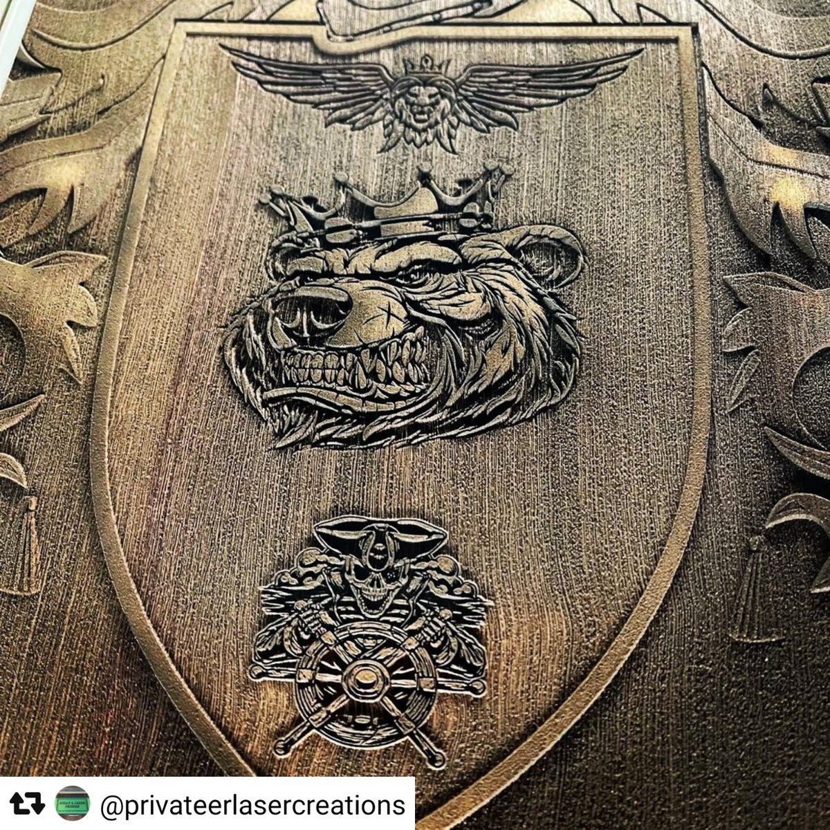TrotecCanada's tweet photo. #madeinCanada 🇨🇦 on a Trotec laser 💥. Thanks for sharing @privateerlasercreations , beautiful multiple pass wood engraving! ♥️😍👍
#laser #laserengraved #laserengraving #laseretched #laseretching #lasercutting #lasercut #rayjet #trotec #woodengraving #familycrest #woodenart https://t.co/zMESzj0mBw