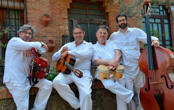 AjSCFarners's tweet image. 📆El proper 14 de juliol continua el cicle estiuenc dels 'Dimecres a la fresca' amb l'actuació del quartet 'Son de l'havana', que tindrà lloc a les 22.00 h a la plaça del #Firal de #SCFarners.
Gratuït amb reserva de plaça:

➡bit.ly/2V5gNrB

#FestesSCF #Festes #Estiu2021