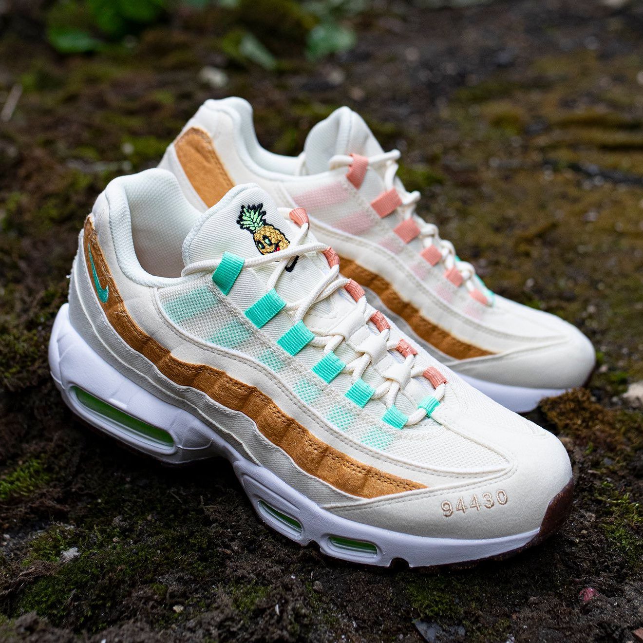 大注目 SNKR_TWITR on X:  靴
