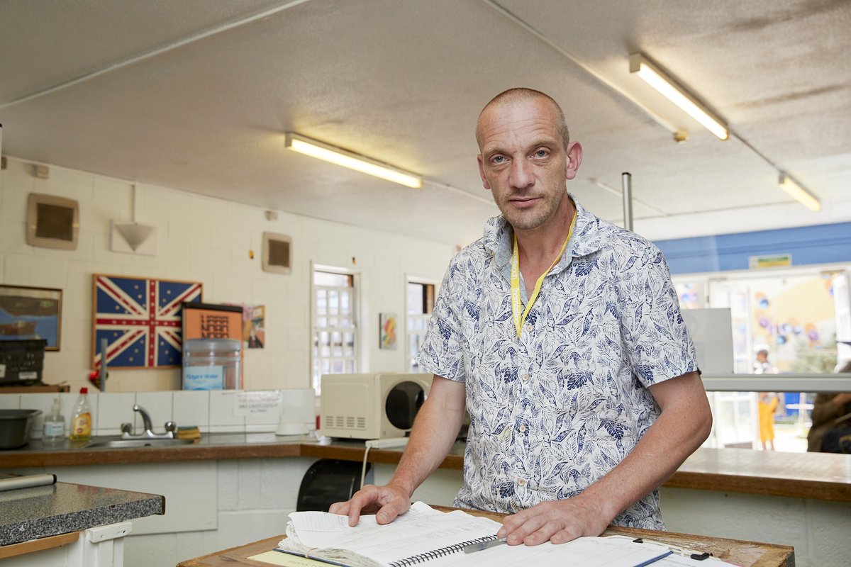 ThamesReach's tweet photo. This week is National Co-Production Week, and we're reflecting on how vital people with lived experience of homelessness are to shaping our services. If you, or anyone you know, is looking for a volunteering opportunity in the community, email volunteers@thamesreach.org.uk (1/2) https://t.co/BB3iGPkZ6J