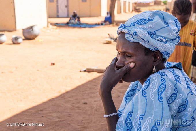 UNHCRfrance's tweet photo. En 2020, des personnes ont continué à fuir, mais des millions d'autres ont été déplacées à l'intérieur de leur propre pays.

En Éthiopie, au Soudan, dans les pays du Sahel, au Mozambique, au Yémen et en Colombie, le nombre de personnes déplacées a augmenté de 2,3 millions. https://t.co/snEfviX80o