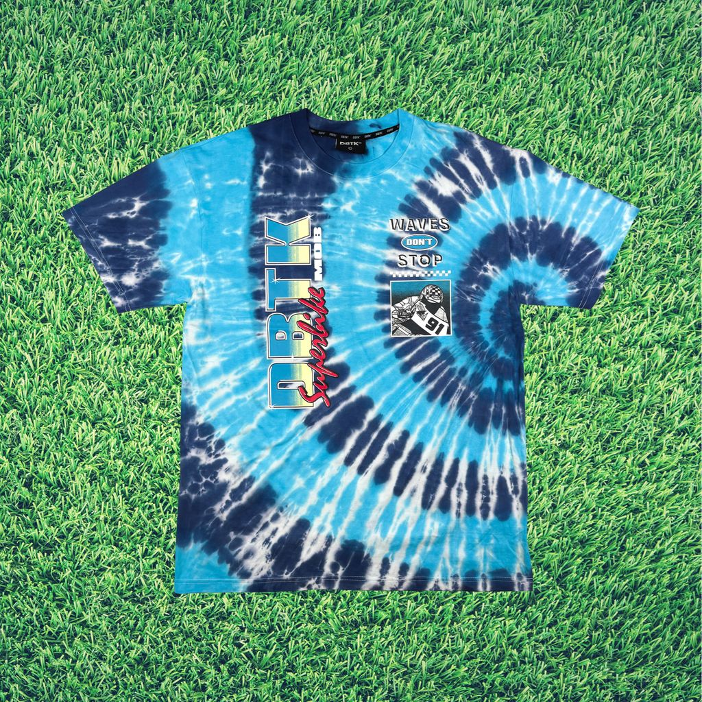 dbtkco's tweet photo. WAVE RACE TIE DYE TEE
Tie dye version of the Wave Race Tee
950PHP / Sizes: XS - XXL
Colorway: Tie Dye
100% Cotton
Available on July 10, 2021 at https://t.co/aakA1341eN (10am), DBTK Flagship and Satellite stores.
#DBTKPrimeRotation
#DBTKSS2021 https://t.co/UM4BnRfpSd