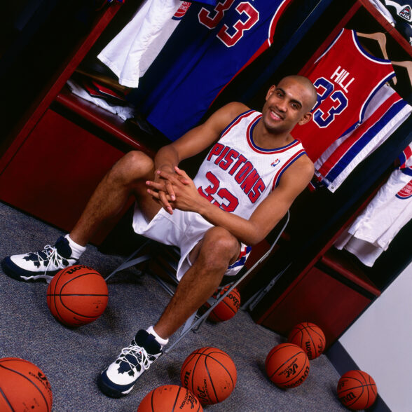 Basketball Time Machine (The Show of Legends) tweet media