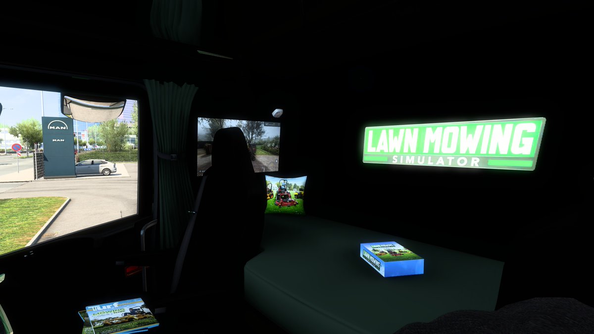 Looter Universe tweet media