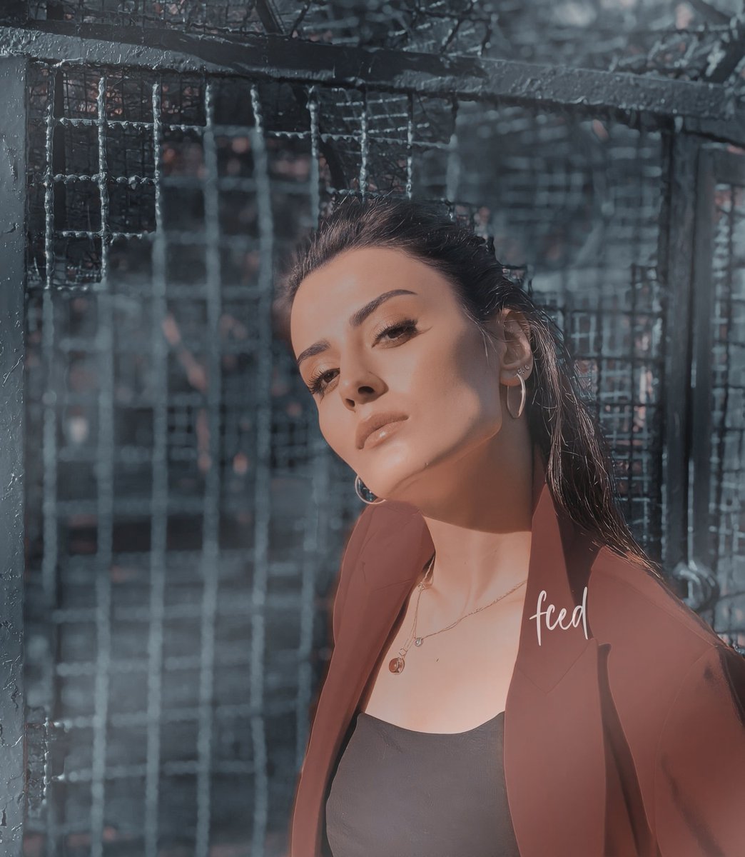FcEmeldede's tweet photo. Kırmızı'nın en güzel tonu♥️🐞
                                    #emeldede @emeldede3 https://t.co/nB4e7mbJgU