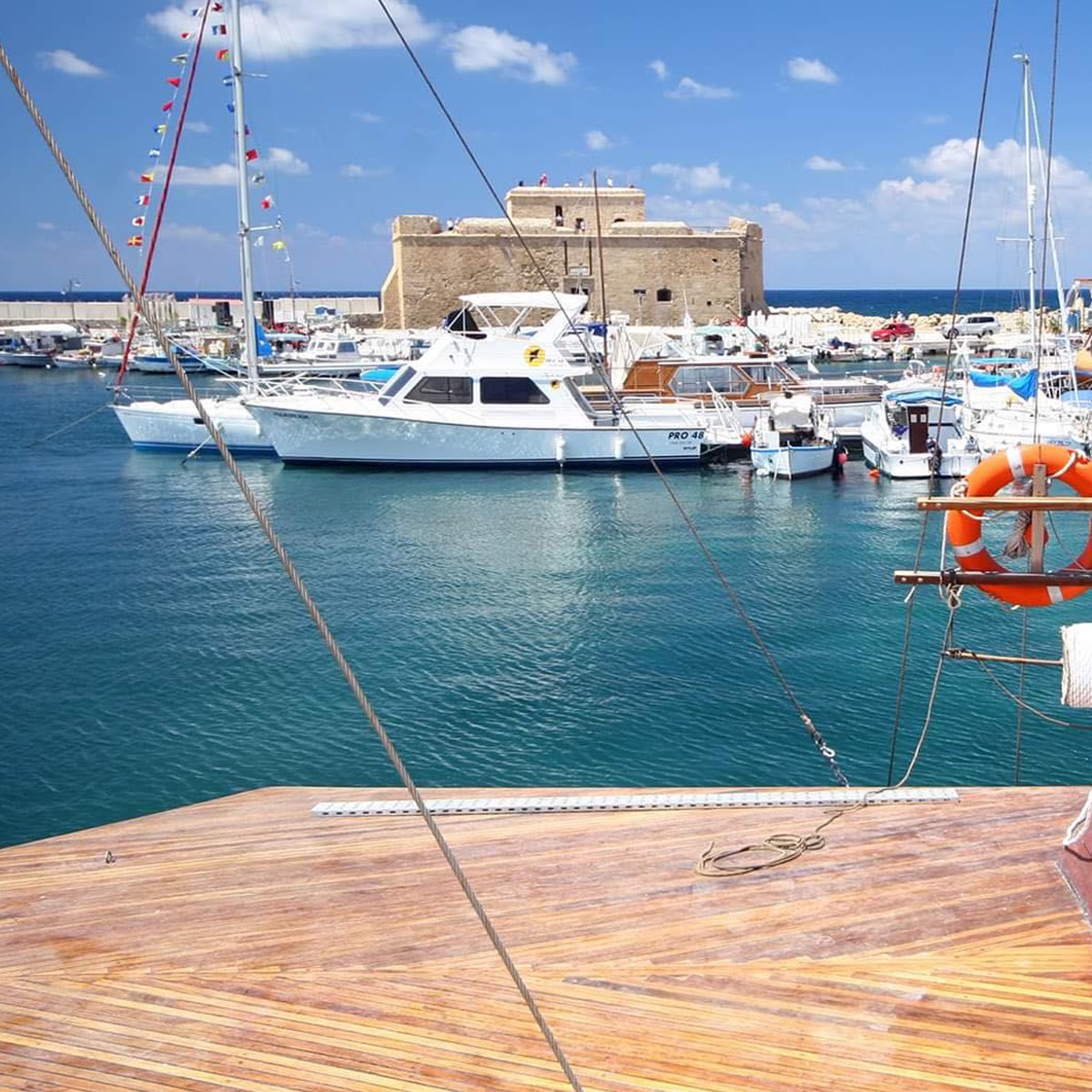 aristodev's tweet image. 𝗧𝗛𝗘 𝗝𝗘𝗪𝗘𝗟 𝗢𝗙 𝗧𝗛𝗘 𝗠𝗘𝗗𝗜𝗧𝗘𝗥𝗥𝗔𝗡𝗘𝗔𝗡

Cyprus to be one of the most desirable destination there is. 

Have you ever thought of relocating here? 

At the eastern edge of the #MediterraneanSea lies our beautiful island, Cyprus.