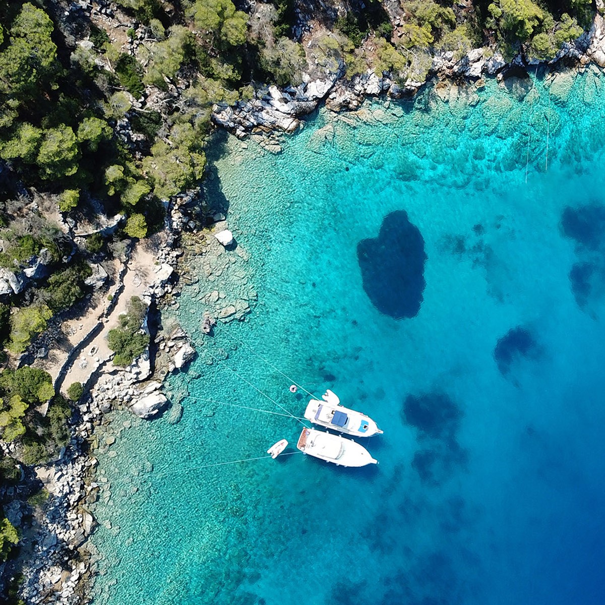 aristodev's tweet image. 𝗧𝗛𝗘 𝗝𝗘𝗪𝗘𝗟 𝗢𝗙 𝗧𝗛𝗘 𝗠𝗘𝗗𝗜𝗧𝗘𝗥𝗥𝗔𝗡𝗘𝗔𝗡

Cyprus to be one of the most desirable destination there is. 

Have you ever thought of relocating here? 

At the eastern edge of the #MediterraneanSea lies our beautiful island, Cyprus.