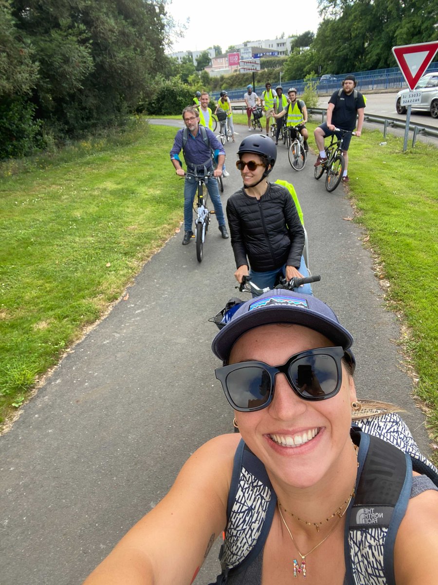 Hello la compagnie !  😃 

Mercredi dernier, toute l’équipe de Transway s’est retrouvé le temps d’une journée balade, pour déconnecter du travail  🚲  🌎 

Tous en TEAM Test de l’application <a href="/weflo_mobilite/">WeFlo</a>  pendant cette journée 📲

À très bientôt !  🧐

#team